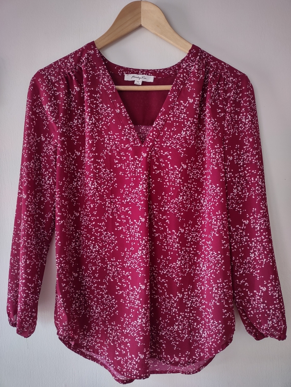 Monday Fun Burgundy Floral Blouse Women’s XS Long Sleeve Lightweight Top
